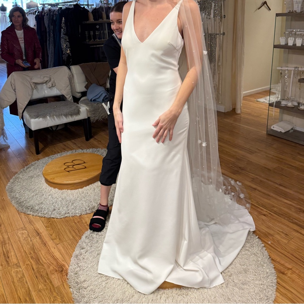 Jimme Huang never worn wedding dress!